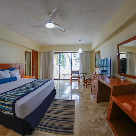 Plaza Pelicanos Grand Beach Resort All Inclusive Пуерто-Вальярта Екстер'єр фото