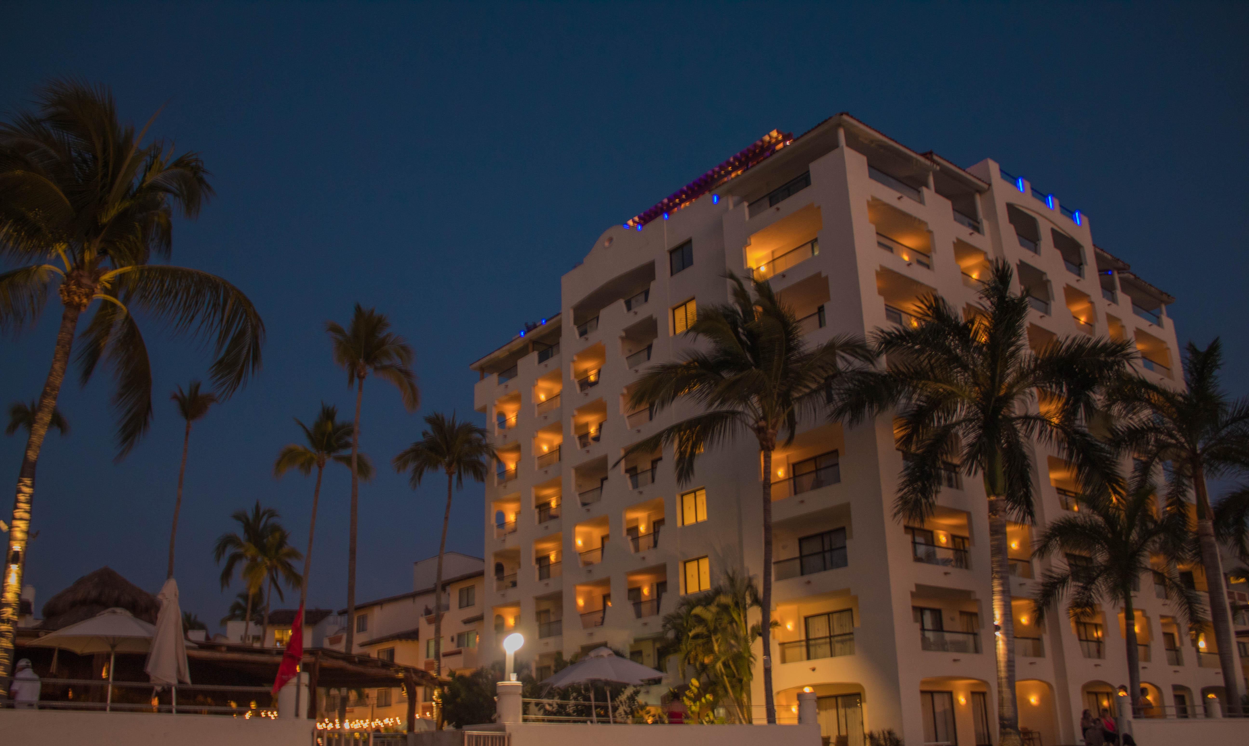 Plaza Pelicanos Grand Beach Resort All Inclusive Пуерто-Вальярта Екстер'єр фото