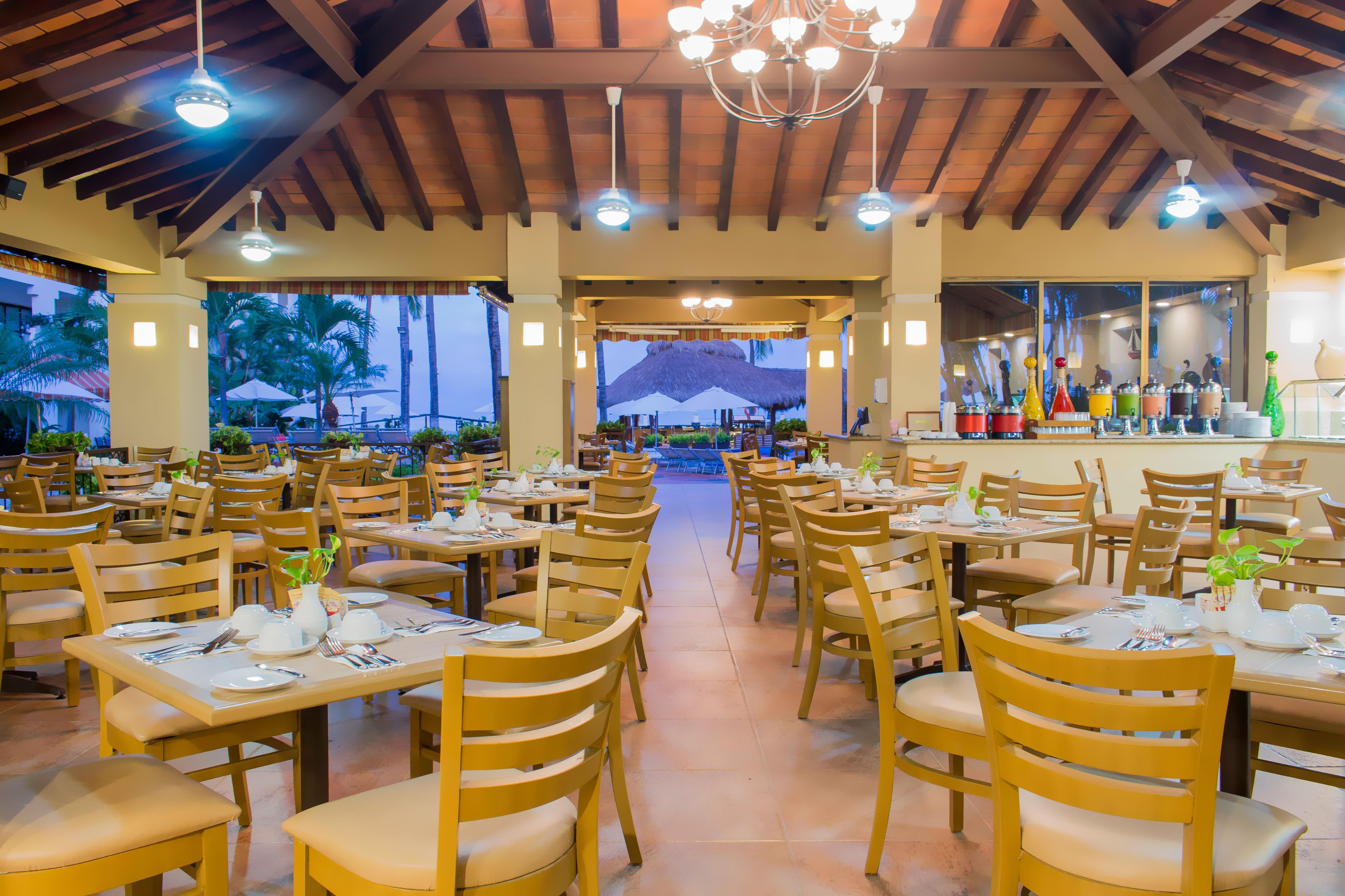 Plaza Pelicanos Grand Beach Resort All Inclusive Пуерто-Вальярта Екстер'єр фото