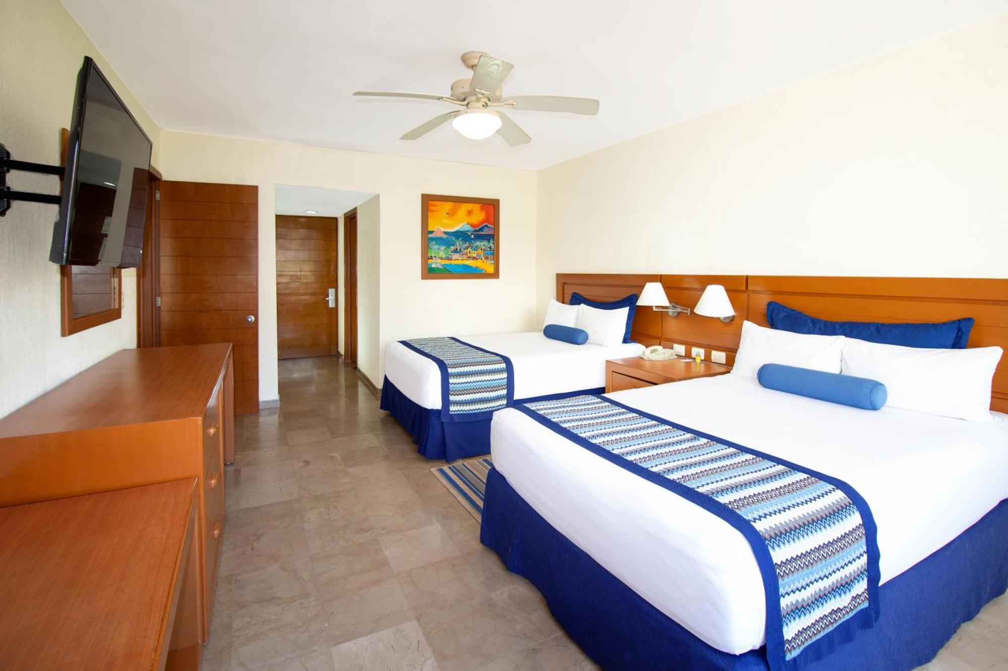Plaza Pelicanos Grand Beach Resort All Inclusive Пуерто-Вальярта Екстер'єр фото