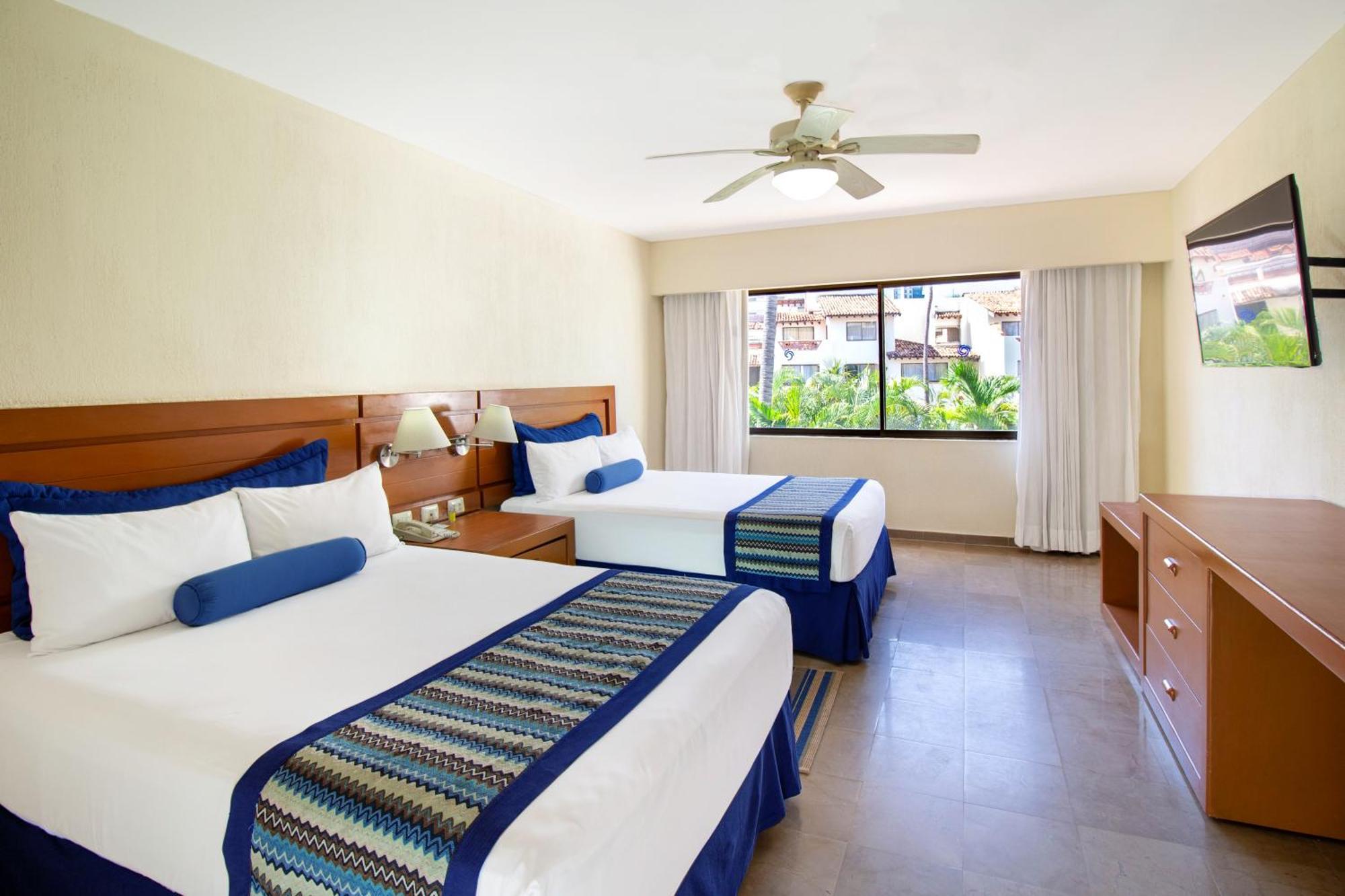 Plaza Pelicanos Grand Beach Resort All Inclusive Пуерто-Вальярта Екстер'єр фото