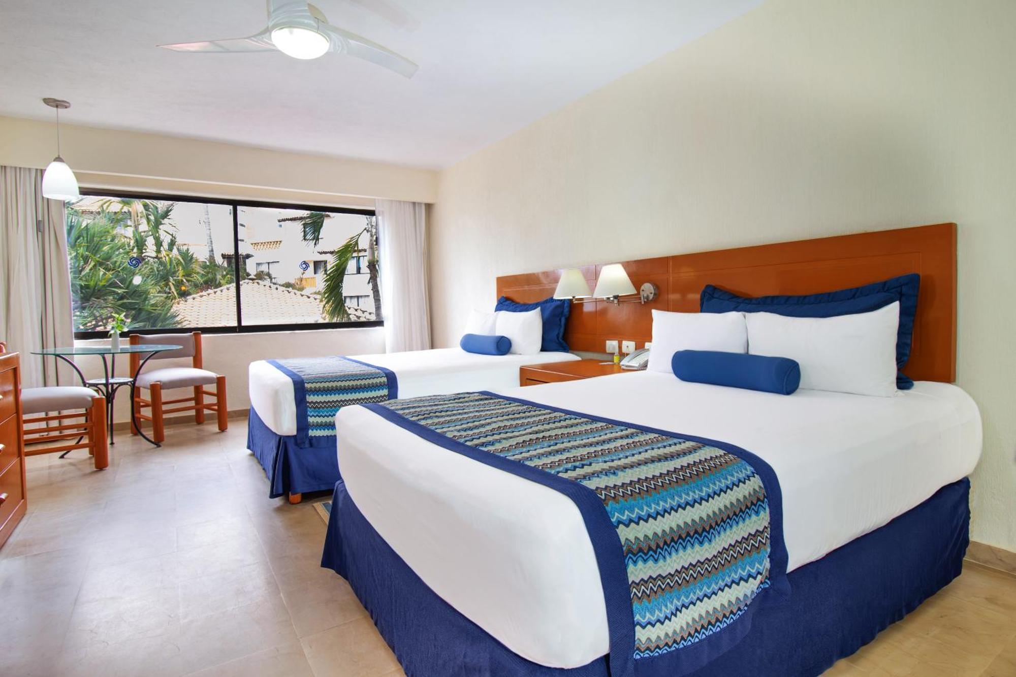 Plaza Pelicanos Grand Beach Resort All Inclusive Пуерто-Вальярта Екстер'єр фото