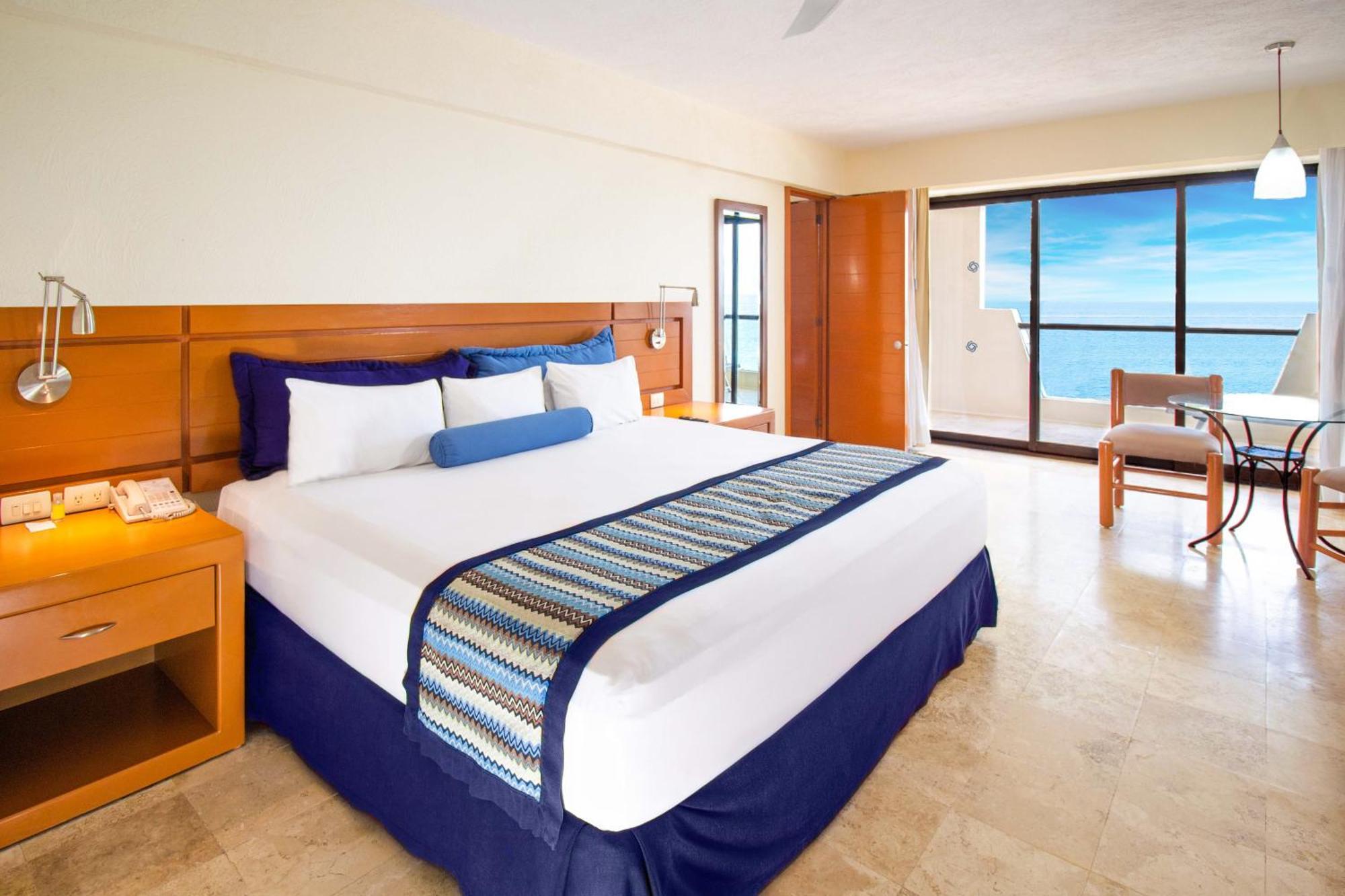 Plaza Pelicanos Grand Beach Resort All Inclusive Пуерто-Вальярта Екстер'єр фото